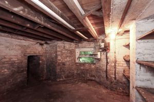 Photo 17- click for photo gallery